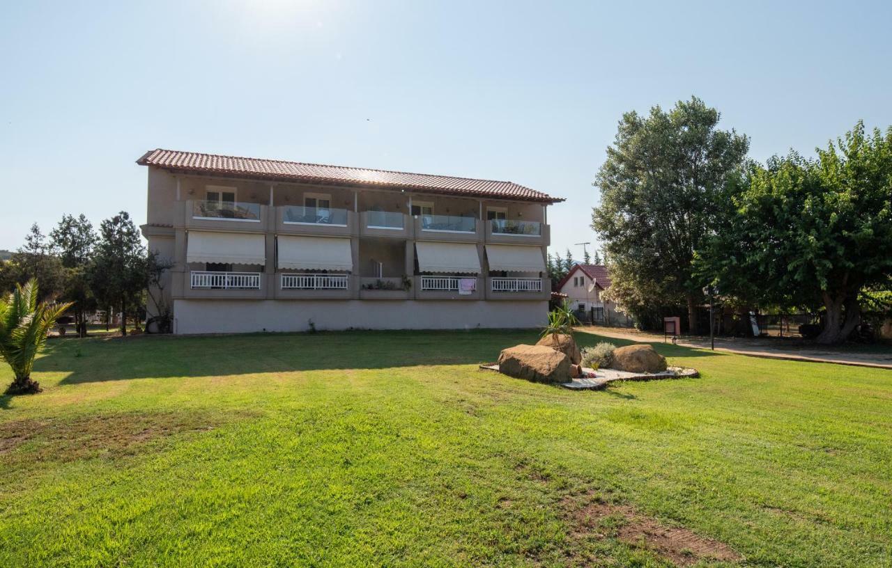 Camping Linaraki Apartments & Bungalows Sykia Dış mekan fotoğraf