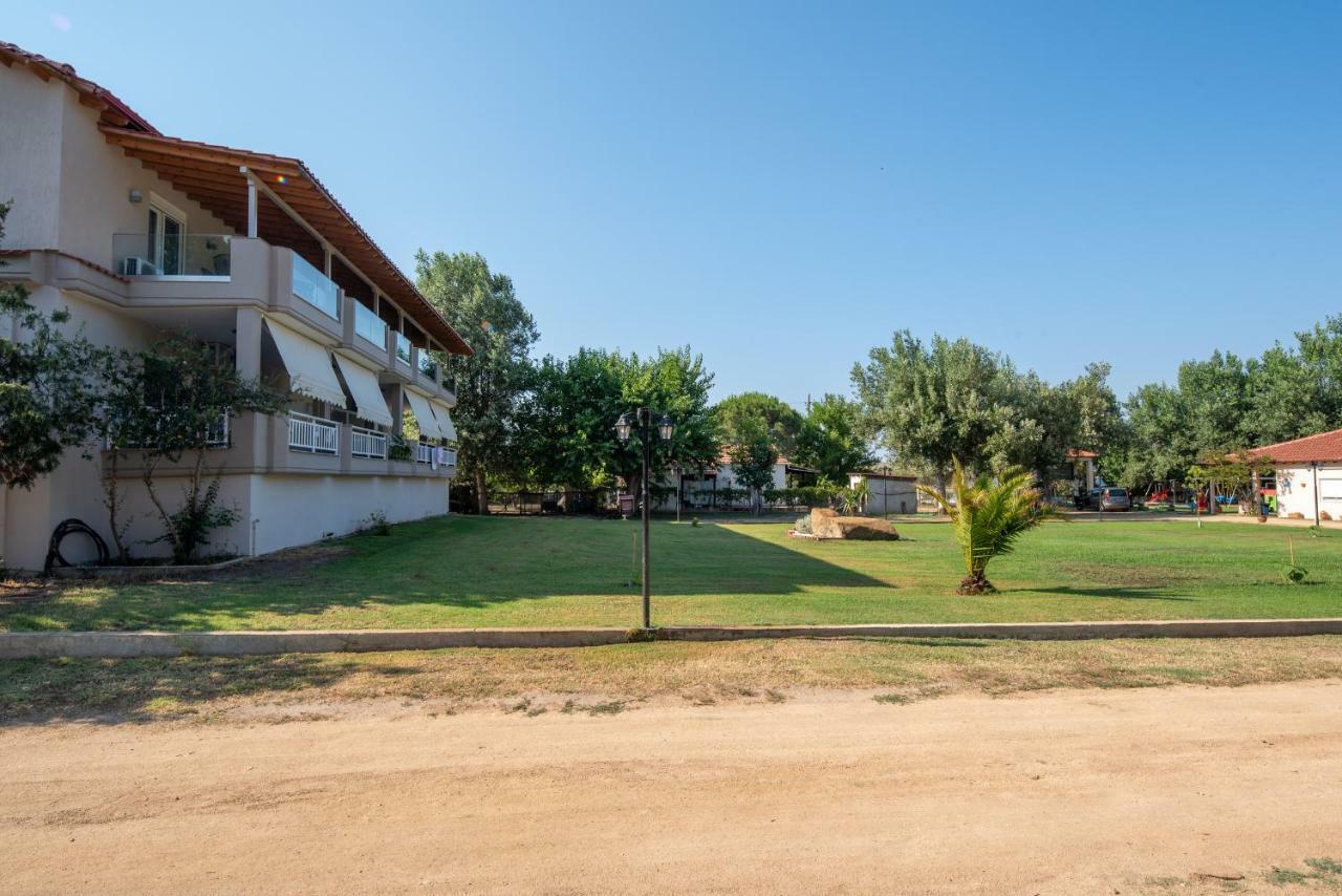 Camping Linaraki Apartments & Bungalows Sykia Dış mekan fotoğraf